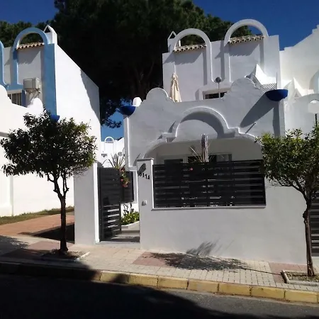 Casa Soleada - Beautiful Villa, Corner By Pools, Facilities,full Kitchen, 3 Terraces, Internet Semesterbostad Marbella
