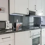 Casa Soleada - Beautiful Villa, Corner By Pools, Facilities,full Kitchen, 3 Terraces, Internet * Марбелья