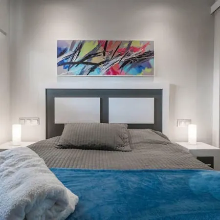 Casa Soleada - Beautiful Villa, Corner By Pools, Facilities,full Kitchen, 3 Terraces, Internet * מארבלה