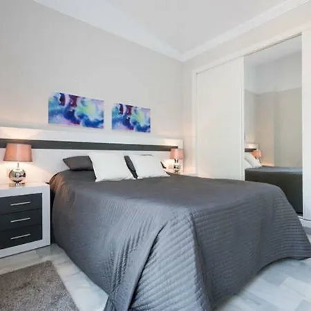 Casa Soleada - Beautiful Villa, Corner By Pools, Facilities,full Kitchen, 3 Terraces, Internet 马尔韦利亚