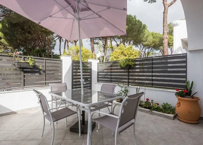 Casa Soleada - Beautiful Villa, Corner By Pools, Facilities,full Kitchen, 3 Terraces, Internet * Марбелья