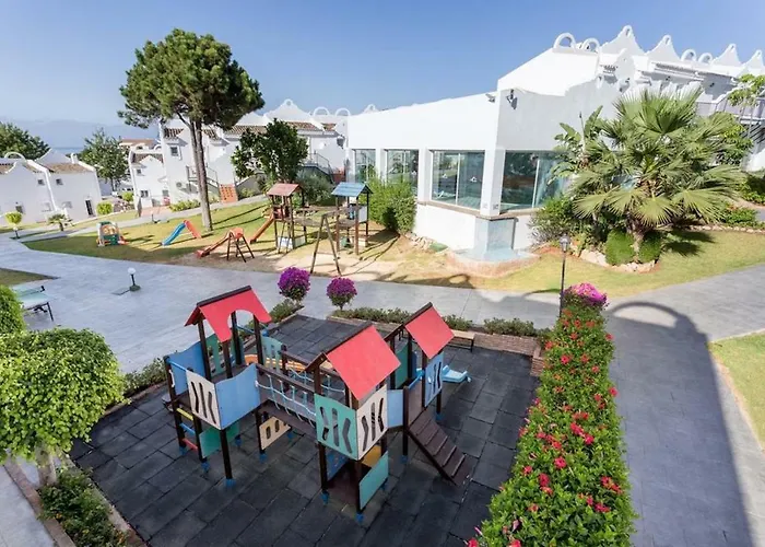 Casa Soleada - Beautiful Villa, Corner By Pools, Facilities,full Kitchen, 3 Terraces, Internet *