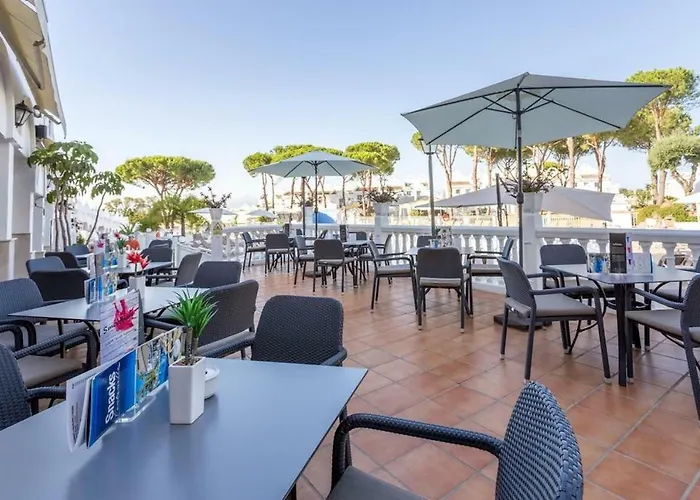 Casa Soleada - Beautiful Villa, Corner By Pools, Facilities,full Kitchen, 3 Terraces, Internet * Marbella