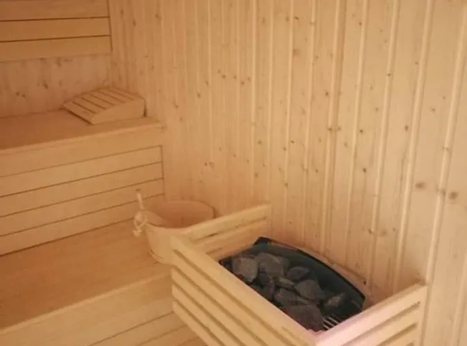 Ferienhaus Casa Soleada - Beautiful Villa, Corner By Pools, Facilities,full Kitchen, 3 Terraces, Internet Marbella