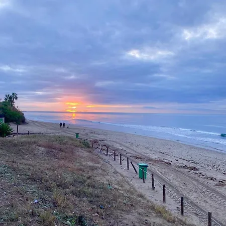 Casa Soleada - Beautiful Villa, Corner By Pools, Facilities,full Kitchen, 3 Terraces, Internet Marbella