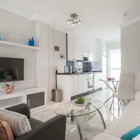 Casa Soleada - Beautiful Villa, Corner By Pools, Facilities,full Kitchen, 3 Terraces, Internet